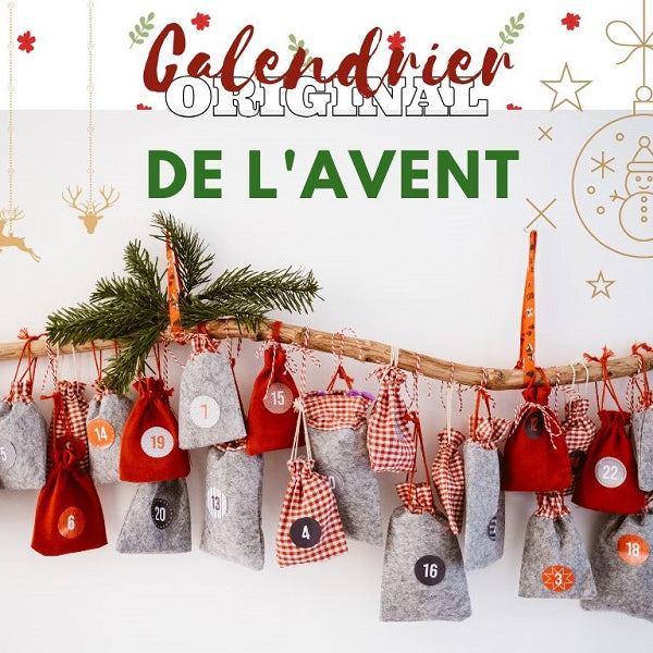 Une branche morte maintient des sachets numérotés en tissu aux couleurs de Noël.