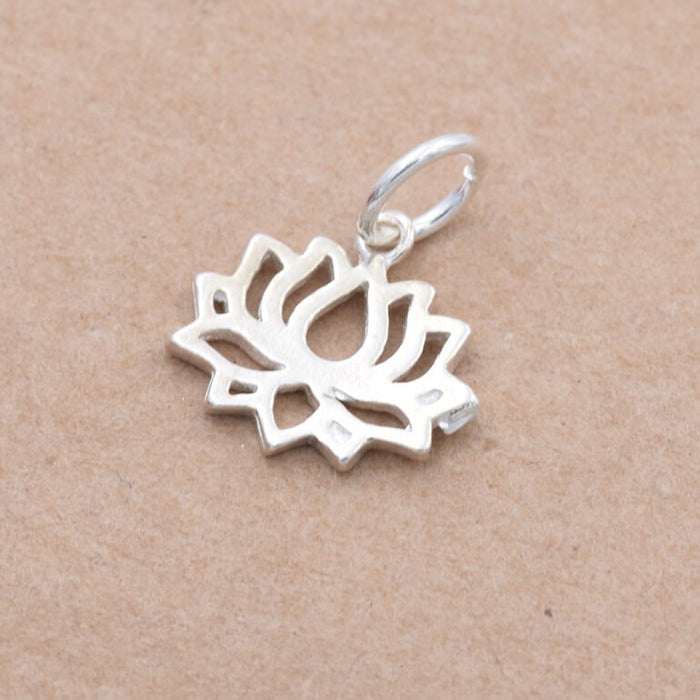 Pendentif lotus en argent 925 10.5x11.5mm - Trou: 3.5mm (1)